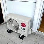 Cozy Apartment Free Parking Ac